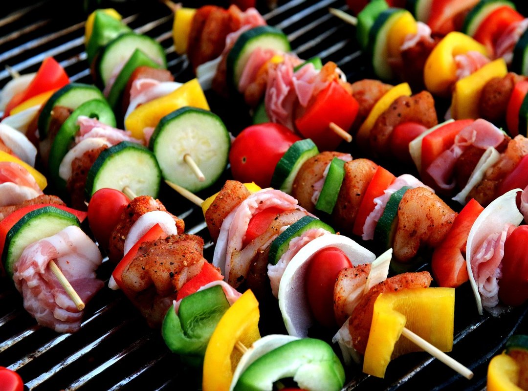 Weighing the Pros and Cons of a Permanent Outdoor Grill